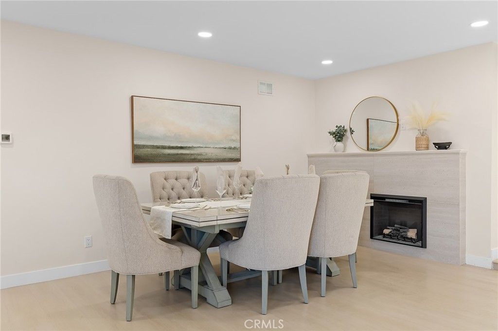 Image 19 of property listing at 1019 N Cambria Place, Anaheim, CA 92801