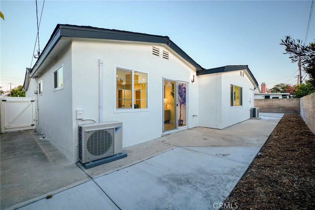 Image 42 of property listing at 1019 N Cambria Place, Anaheim, CA 92801