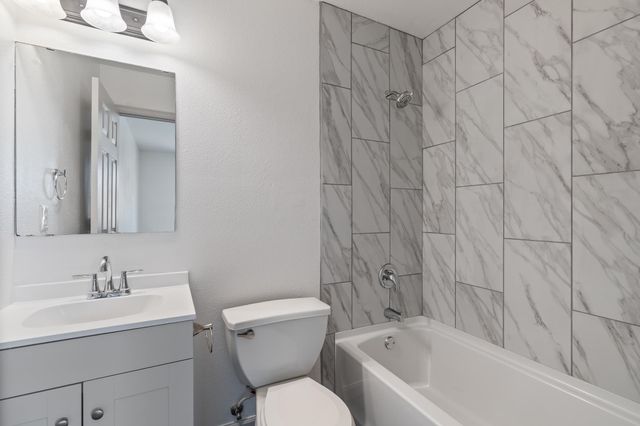 475 Fox Run St Unit B And, Clifton, CO 81520