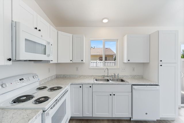 475 Fox Run St Unit B And, Clifton, CO 81520