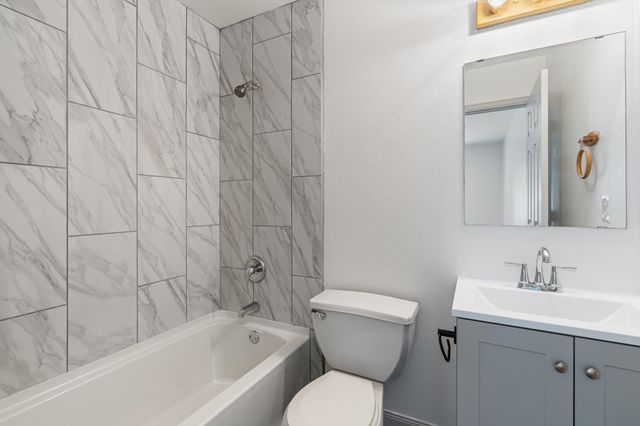 475 Fox Run St Unit B And, Clifton, CO 81520