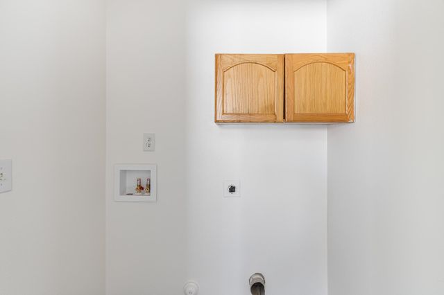 475 Fox Run St Unit B And, Clifton, CO 81520