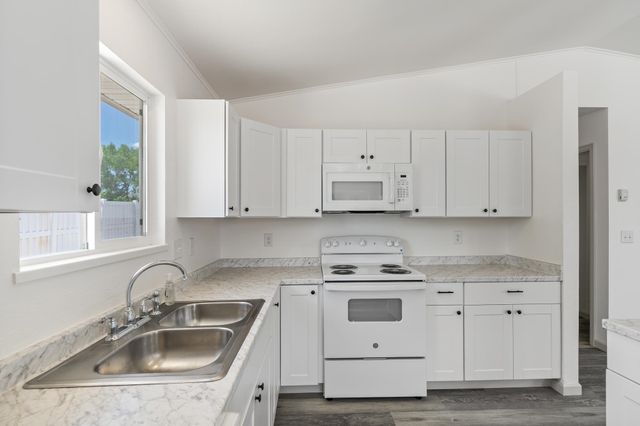 475 Fox Run St Unit B And, Clifton, CO 81520