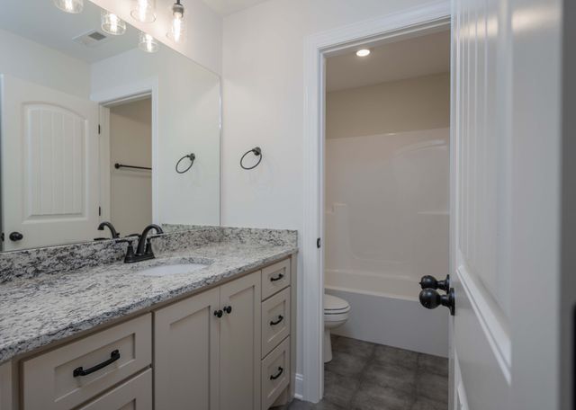 5404 Walnut Farms Blvd, Christiana, TN 37037