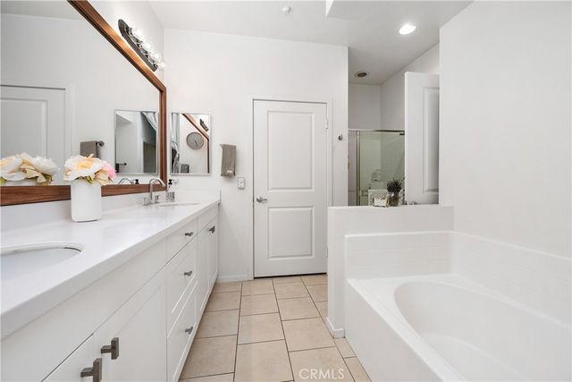 13025 Park Place 301, Hawthorne, CA 90250