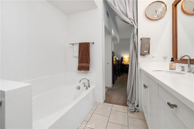 13025 Park Place 301, Hawthorne, CA 90250