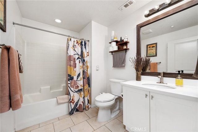 13025 Park Place 301, Hawthorne, CA 90250