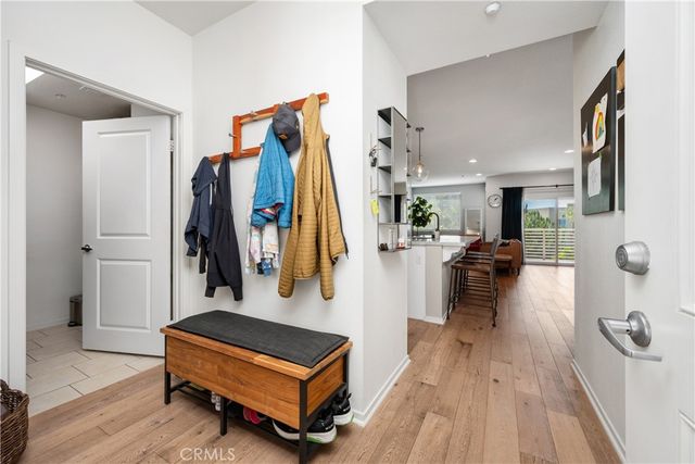 13025 Park Place 301, Hawthorne, CA 90250