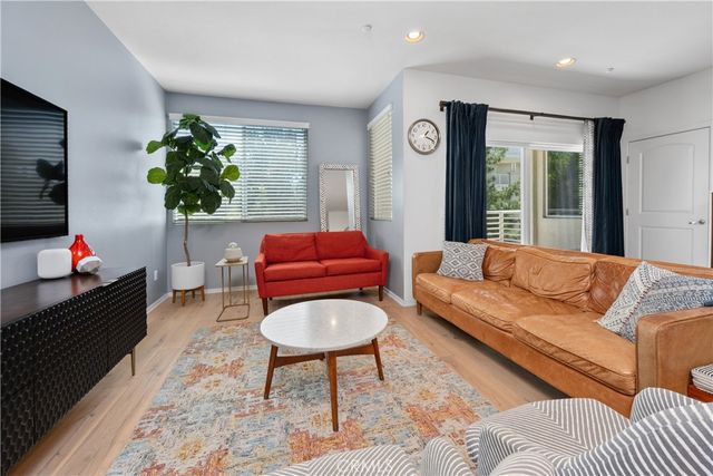 13025 Park Place 301, Hawthorne, CA 90250