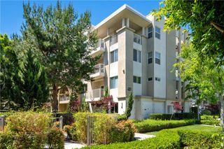 13025 Park Place 301, Hawthorne, CA 90250