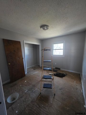 1612 Lincoln Avenue, Plattsmouth, NE 68048