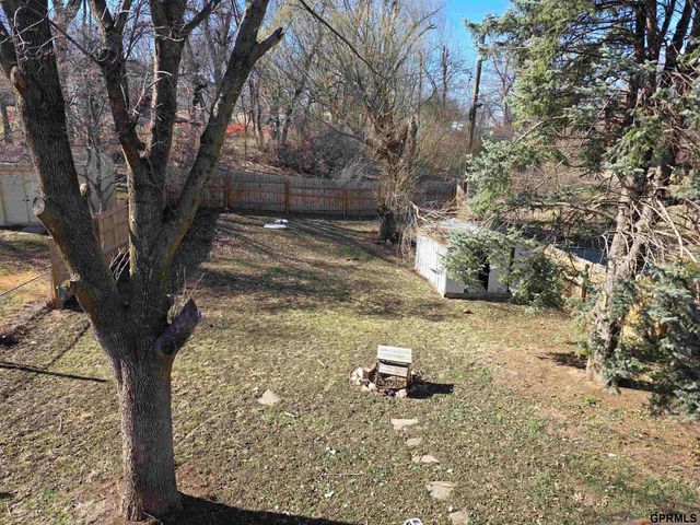 1612 Lincoln Avenue, Plattsmouth, NE 68048