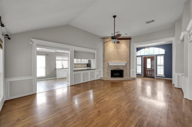 16135 Ridge Park Drive, Houston, TX 77095