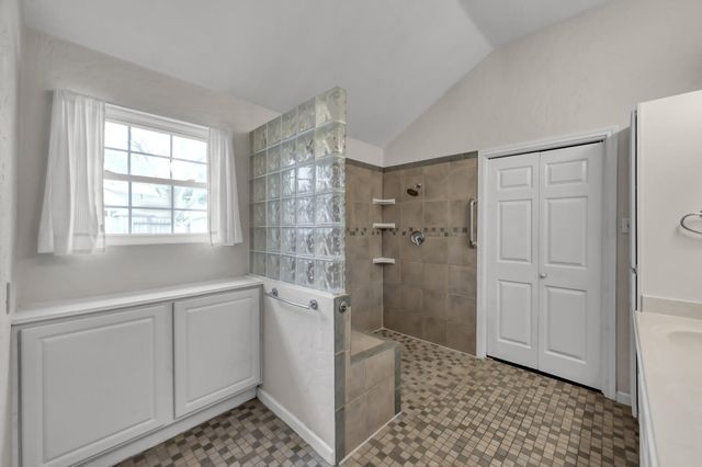 16135 Ridge Park Drive, Houston, TX 77095