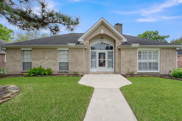 16135 Ridge Park Drive, Houston, TX 77095
