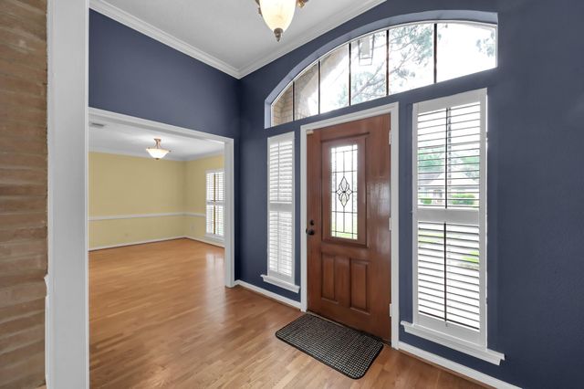 16135 Ridge Park Drive, Houston, TX 77095