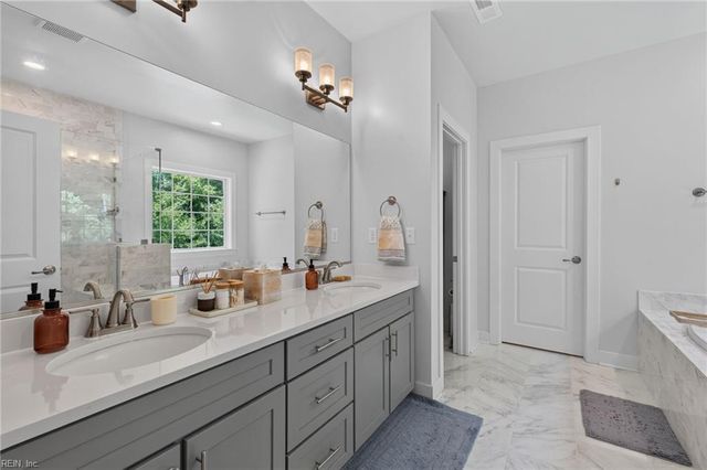 2908 Bluegrass LN, Virginia Beach, VA 23453