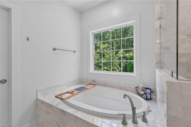 2908 Bluegrass LN, Virginia Beach, VA 23453
