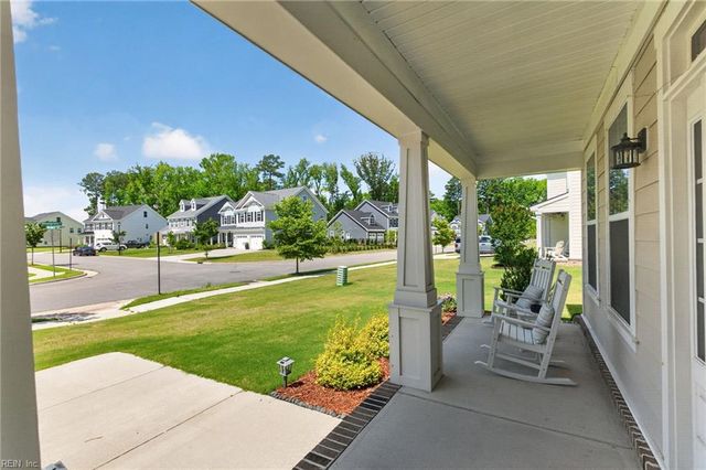 2908 Bluegrass LN, Virginia Beach, VA 23453