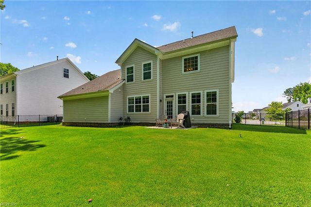 2908 Bluegrass LN, Virginia Beach, VA 23453