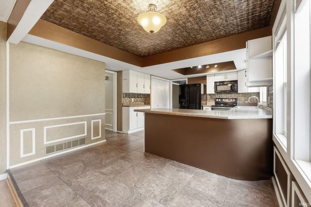 5210 Union Chapel Road, Fort Wayne, IN 46845