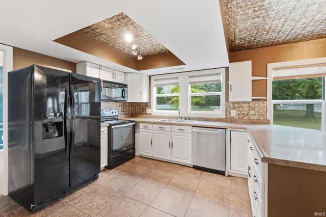 5210 Union Chapel Road, Fort Wayne, IN 46845