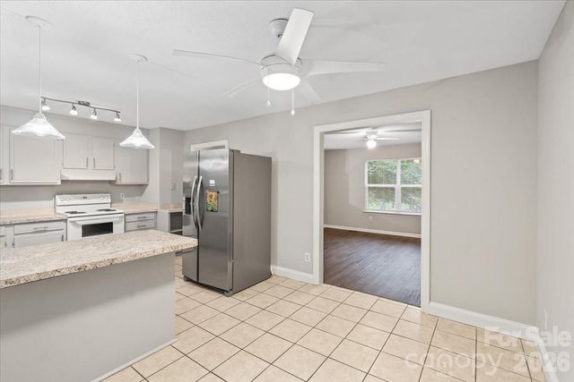 7301 Park Vista Circle, Charlotte, NC 28226