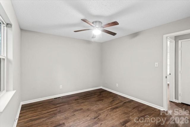 7301 Park Vista Circle, Charlotte, NC 28226