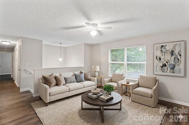 7301 Park Vista Circle, Charlotte, NC 28226