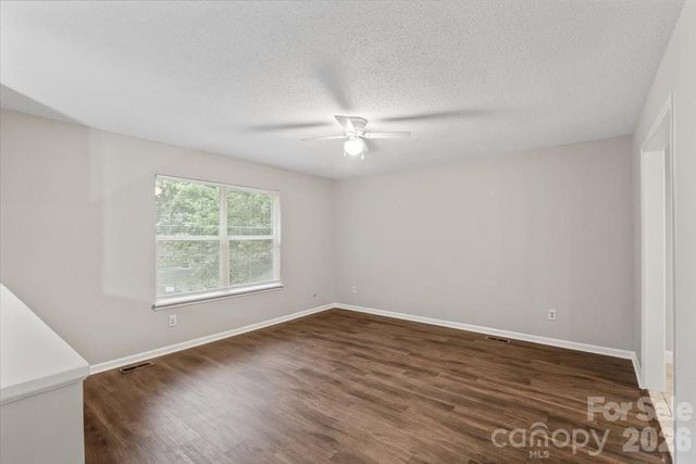 7301 Park Vista Circle, Charlotte, NC 28226