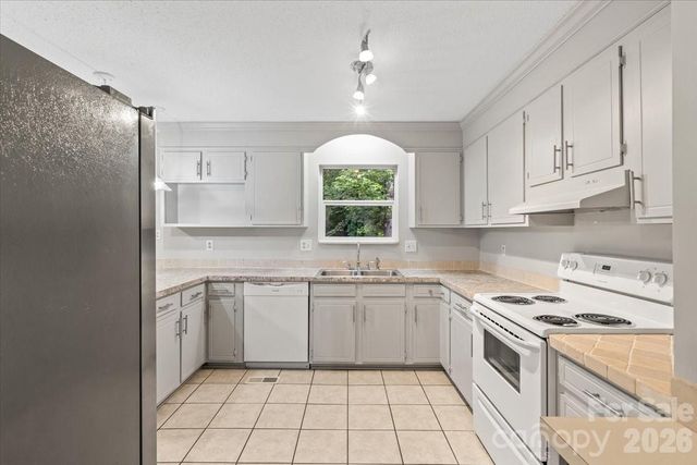 7301 Park Vista Circle, Charlotte, NC 28226