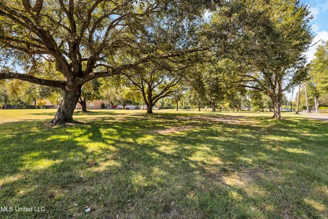 12529 Canal Road, Gulfport, MS 39503