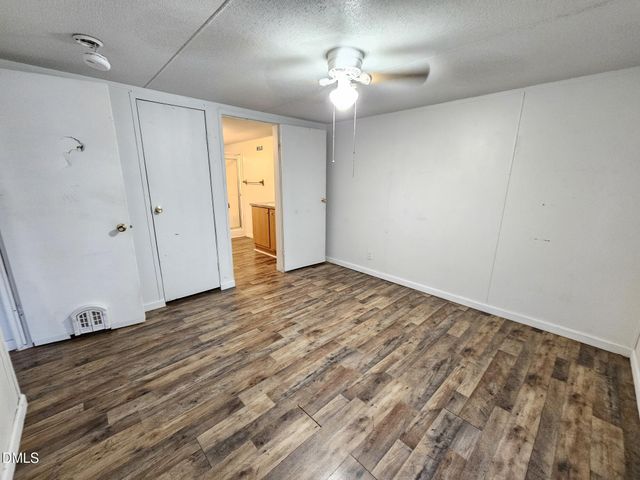 8187 Cleveland B, Clayton, NC 27520