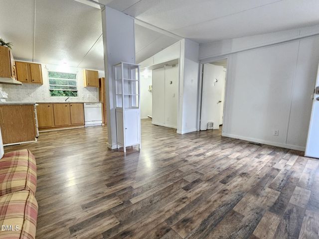 8187 Cleveland B, Clayton, NC 27520