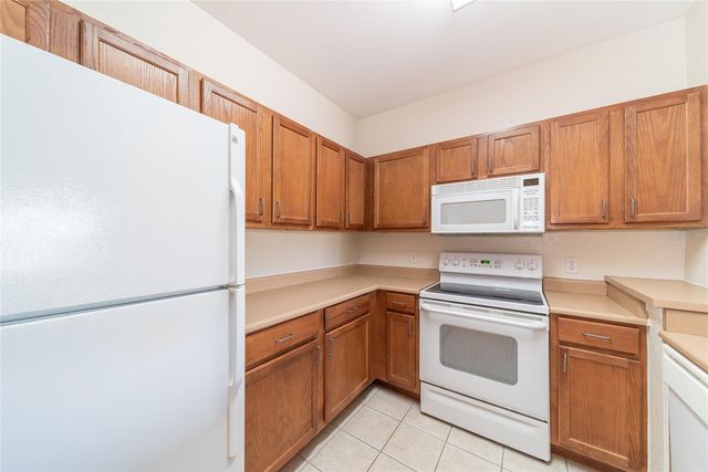 8225 CLAIRE ANN DRIVE 202, Orlando, FL 32825