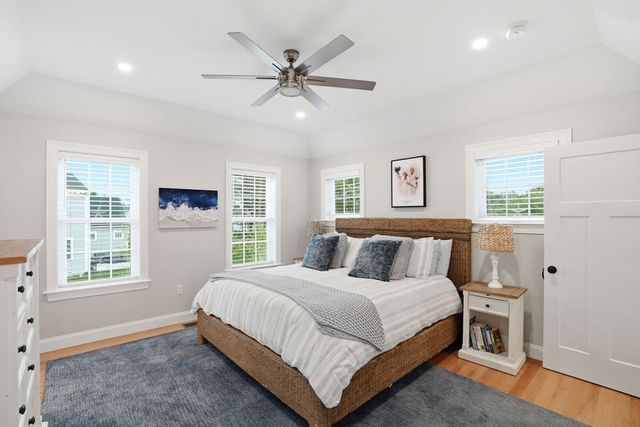 7 Yellow Birch Dr, Plymouth, MA 02360