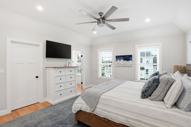 7 Yellow Birch Dr, Plymouth, MA 02360