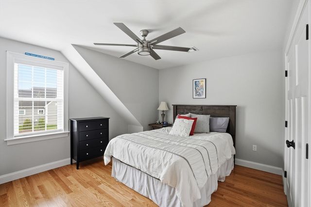 7 Yellow Birch Dr, Plymouth, MA 02360