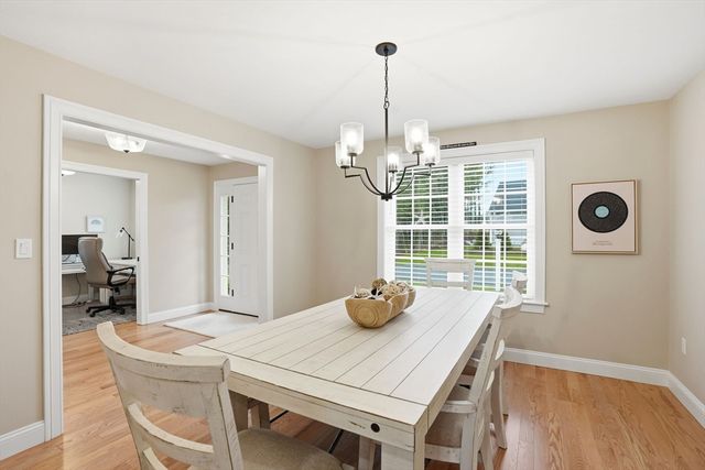 7 Yellow Birch Dr, Plymouth, MA 02360