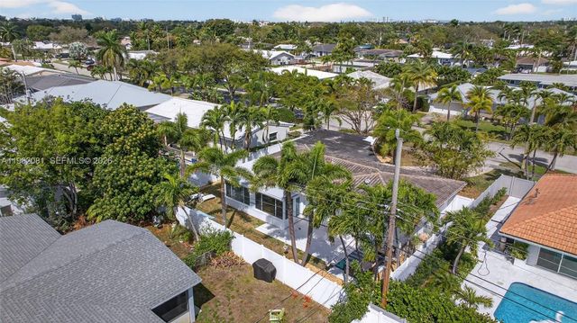 2136 NE 56th Pl, Fort Lauderdale, FL 33308