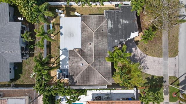 2136 NE 56th Pl, Fort Lauderdale, FL 33308
