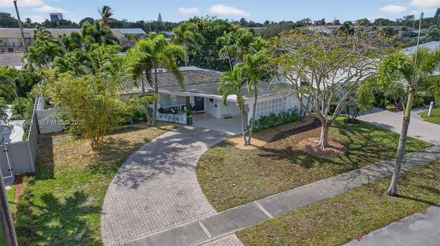 2136 NE 56th Pl, Fort Lauderdale, FL 33308