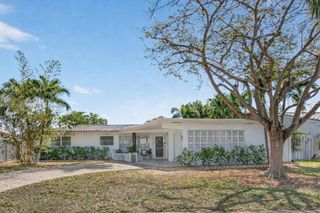 2136 NE 56th Pl, Fort Lauderdale, FL 33308