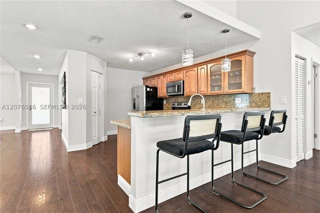 9430 SW 215th Ln, Cutler Bay, FL 33189