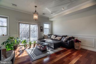 329 W GIRARD AVE #2ND FLOOR, Philadelphia, PA 19123