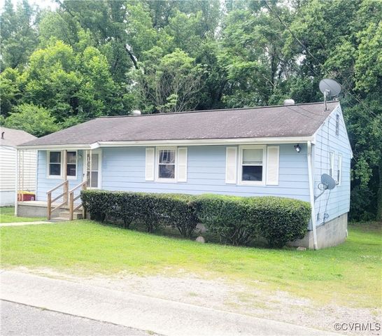 422 Walnut St, Petersburg, VA 23803