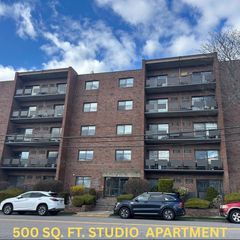 2 Victory Road 6, Lynn, MA 01902
