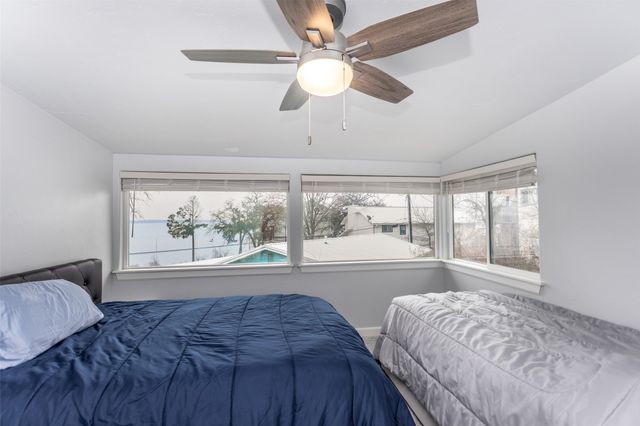 16 Cottonwood Drive, Gordonville, TX 76245