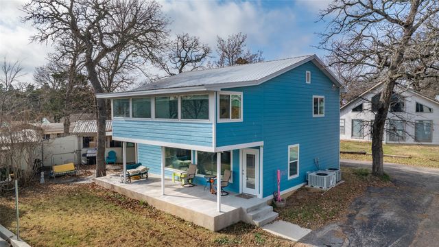 16 Cottonwood Drive, Gordonville, TX 76245