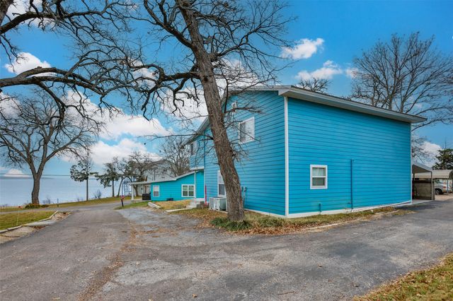 16 Cottonwood Drive, Gordonville, TX 76245